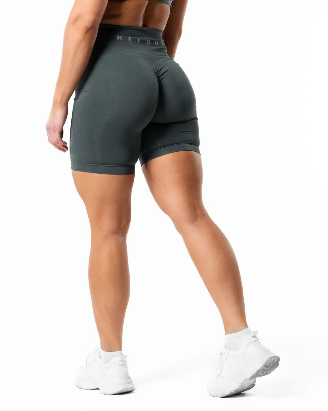 Prime Scrunch Shorts 7.5" - Dusty Green